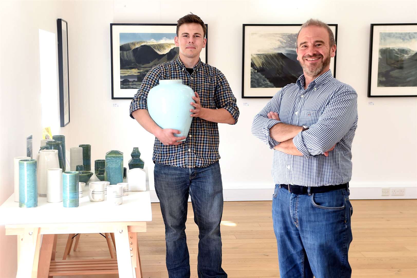 The Mill Tye Gallery recently reopened to the public and is encouraging people to pledge their support to budding artists by visiting the venue...Pictured: Artist Dominic Upson and gallery owner Peter Ramsey ....PICTURE: Mecha Morton. (39823693)