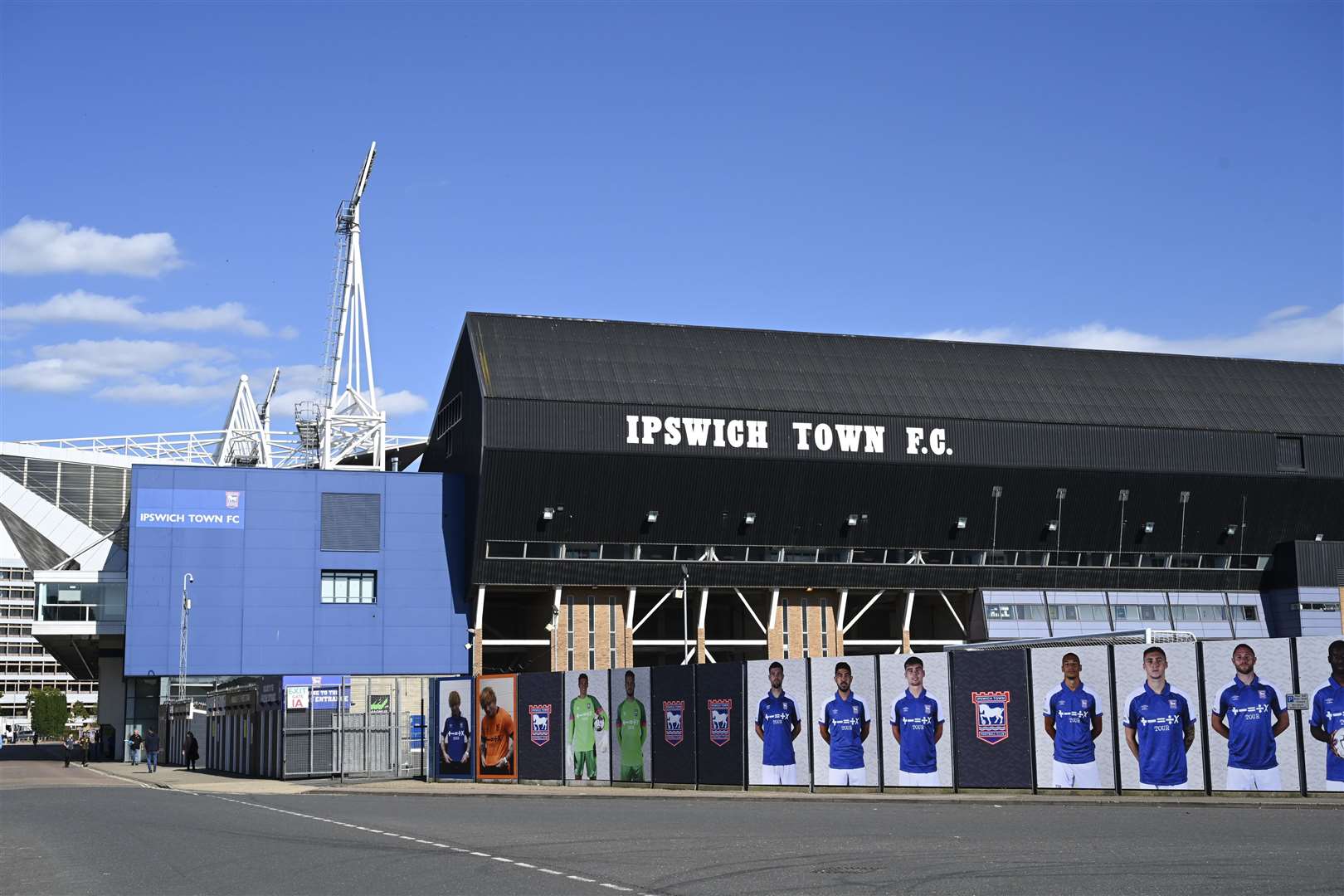 Ipswich Town are reportedly close to singing Blackburn captain Lewis Travis
